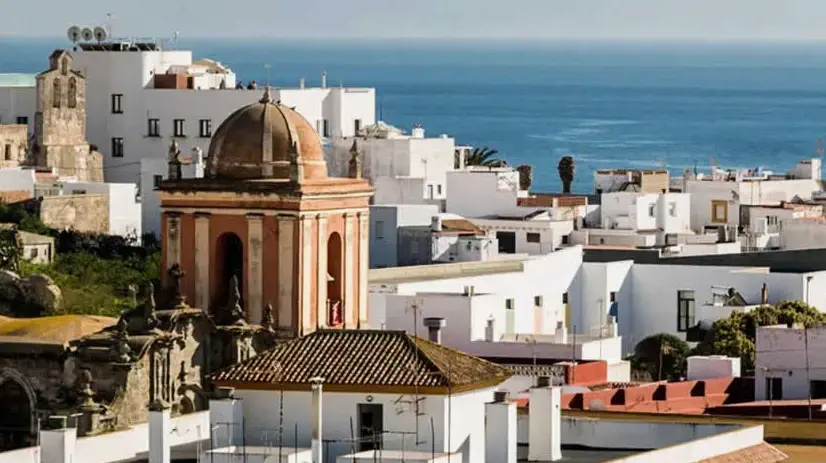 خدمة توصيل من ملقا إلى تاريفا 