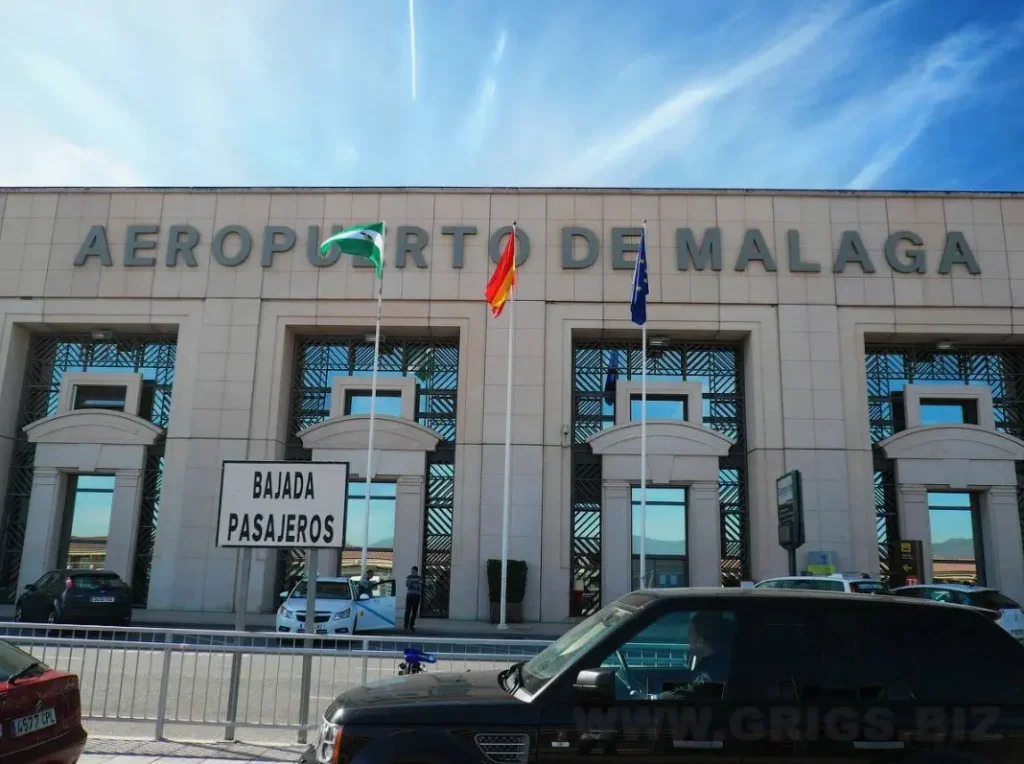 خدمة توصيل مطار ملقا